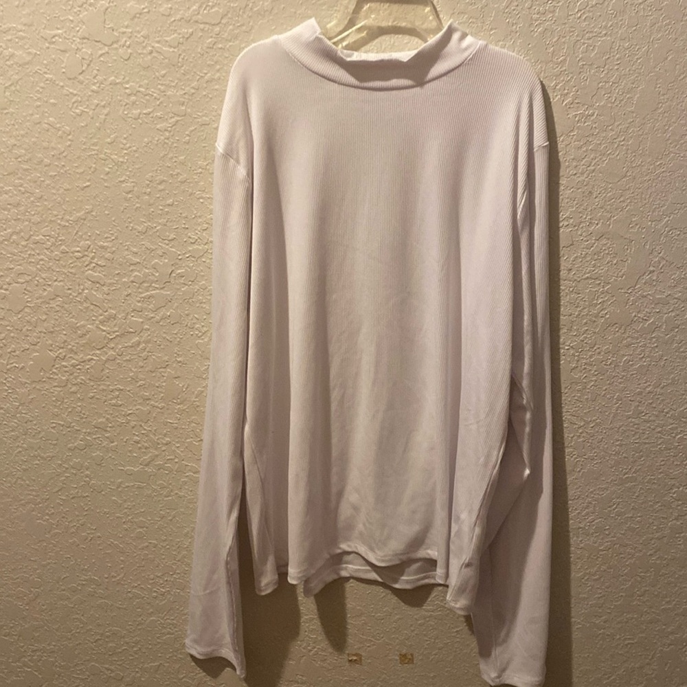 White long sleeve shirt – no boundaries